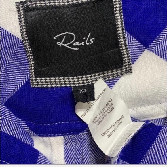 📌 Rails Blue & White Plaid Sleeveless Button Up Top - Picture 4 of 6